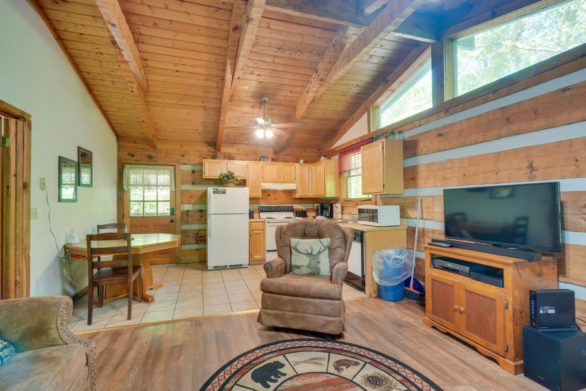 Gatlinburg Cabin With Hot Tub About 6 Mi To Downtown! Zewnętrze zdjęcie