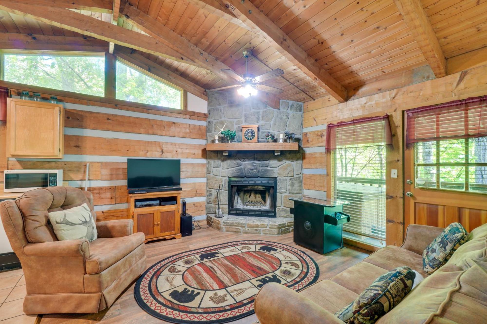 Gatlinburg Cabin With Hot Tub About 6 Mi To Downtown! Zewnętrze zdjęcie
